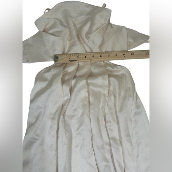 Hello Molly Elegant Cream Maxi Dress. Size XS. - Picture 7 of 10